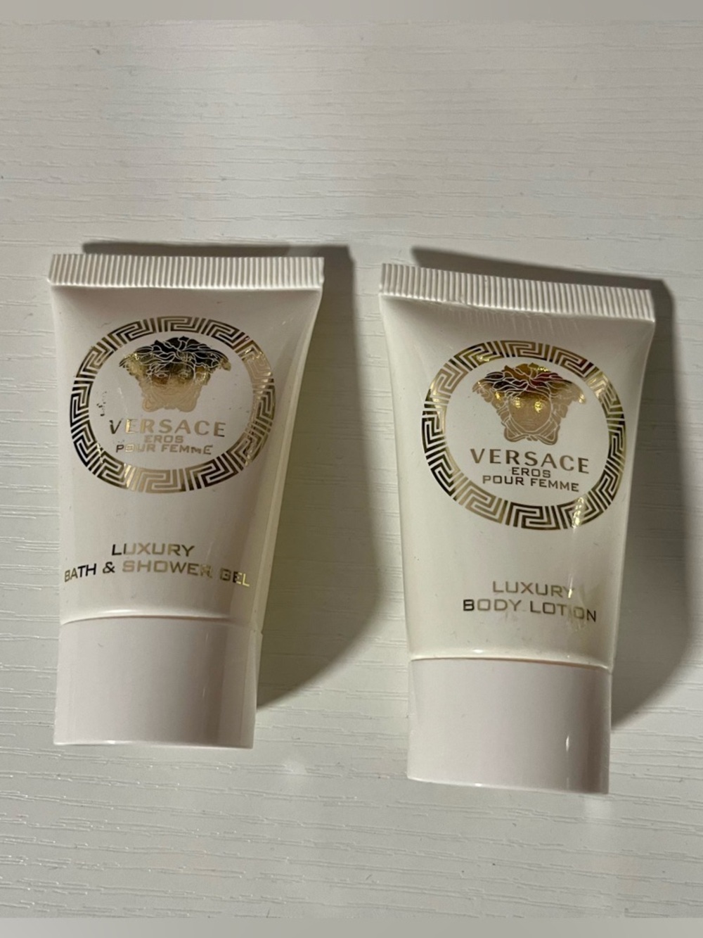 Versace Eros Pour Femme White & Gold Travel Bath Set